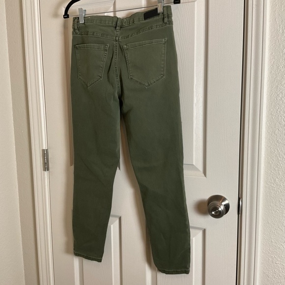 Nicole Miller Olive Soho High Rise Ankle Skinny Jeans Size 6 - Picture 9 of 10